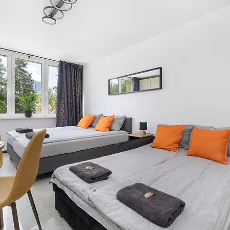 Am 2 Quiet Area & Free Private Parking Appartement *